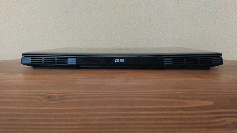 DELL G5 15 Gaming背面