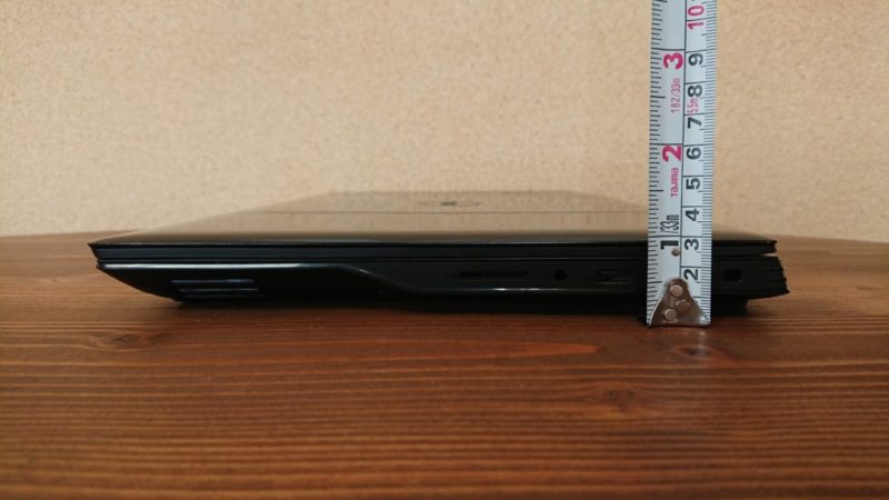 DELL G5 15 Gaming厚さ